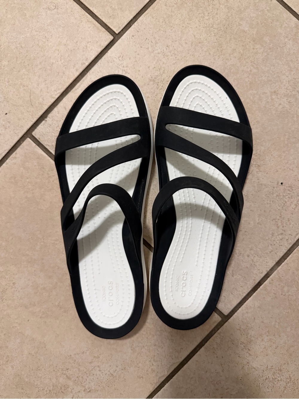 CROCS Women's Swiftwater Sandals 9W